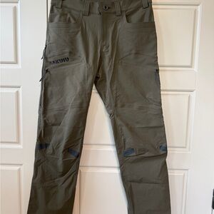 KUIU Women’s Olive Green Straight Leg Pants